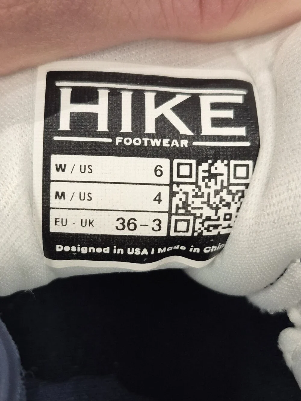 NWT HIKE Ergonomic Sneakers